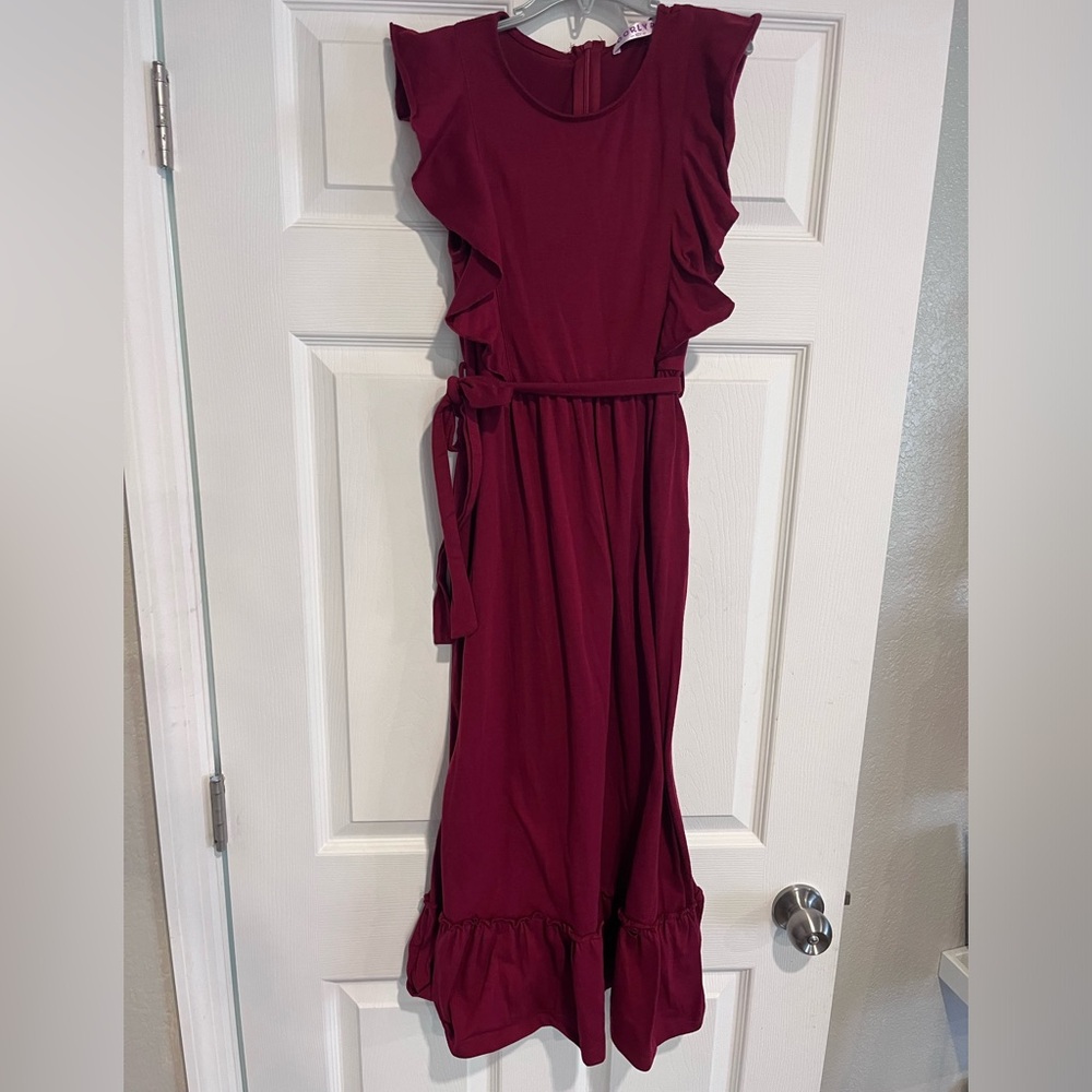 Gorgeous girls dress Fall Maxi dress ruffled size 10Y Large burgundy red